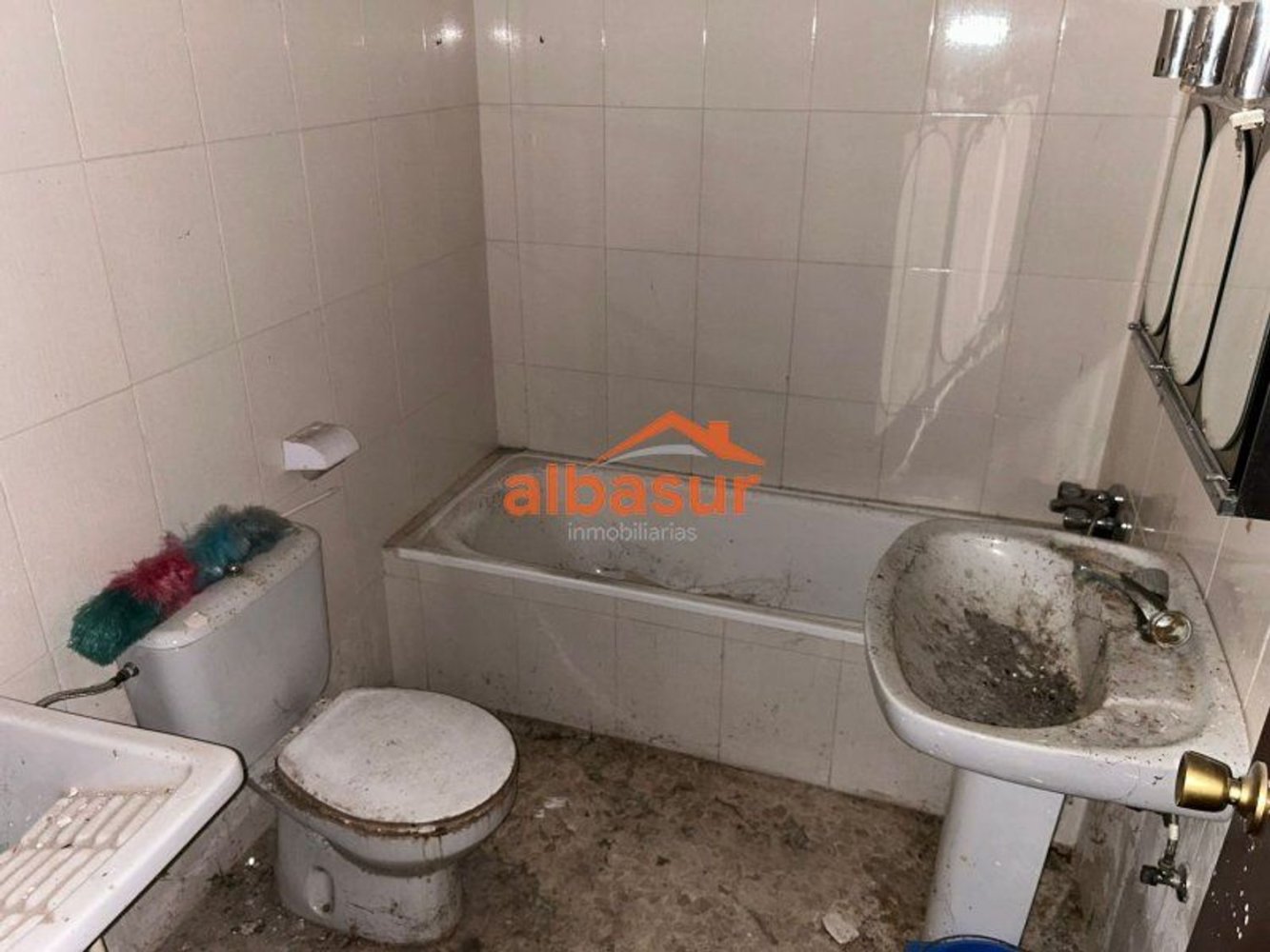 106m² Commercial property in Cordoba, Spain No. 173522