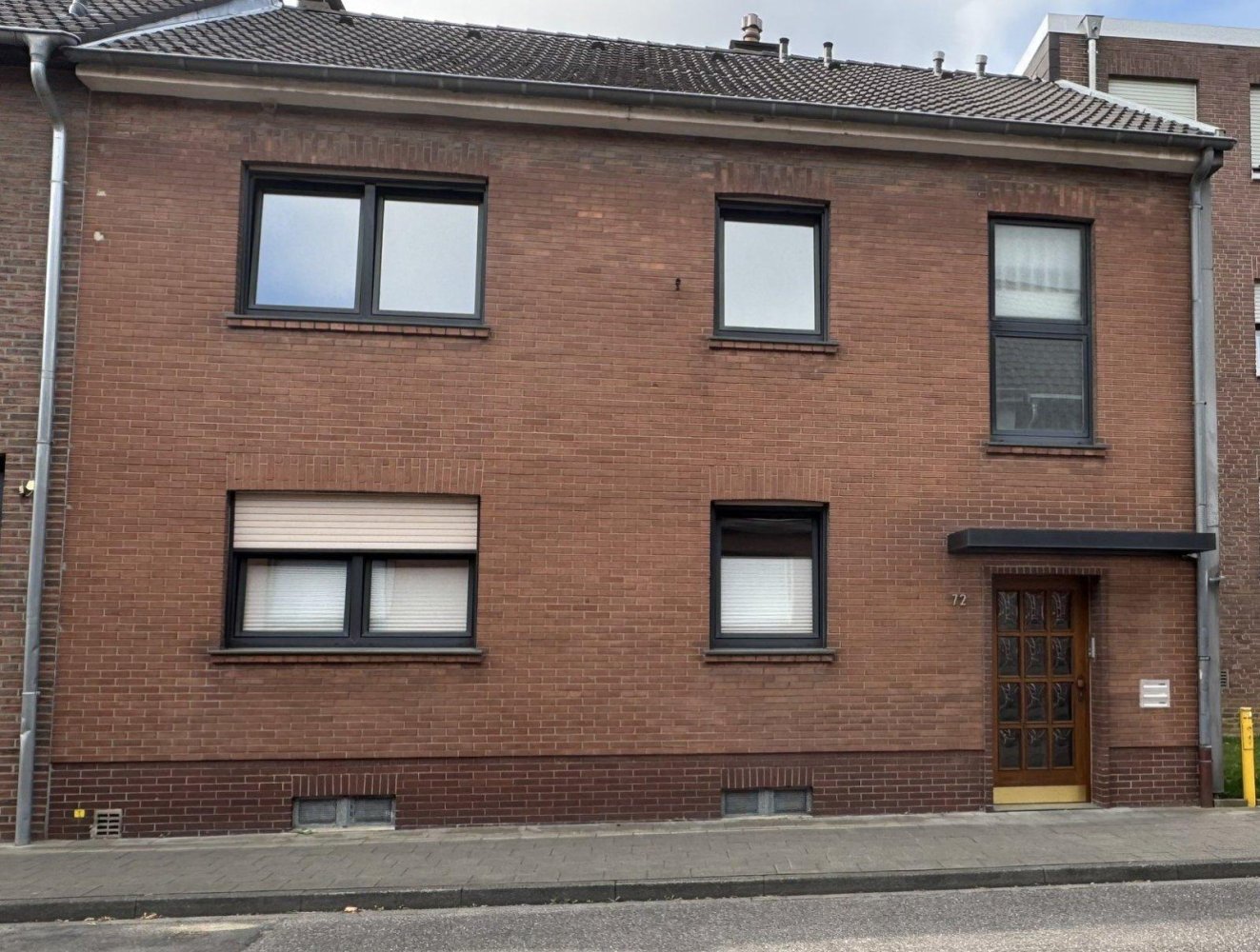 4 bedrooms Townhouse in Aachen, Germany No. 256834