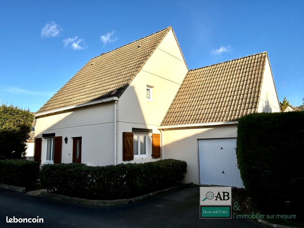 4 bedrooms House in Crecy-la-Chapelle, France No. 166655