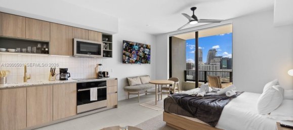 1 habitación propiedad comercial en venta en Miami, Miami-Dade, Florida, USA № 614902 16