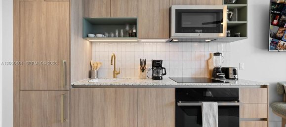 1 habitación propiedad comercial en venta en Miami, Miami-Dade, Florida, USA № 614902 15