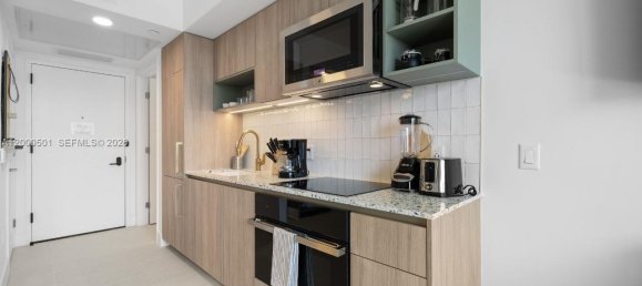 1 habitación propiedad comercial en venta en Miami, Miami-Dade, Florida, USA № 614902 6