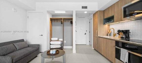 1 habitación propiedad comercial en venta en Miami, Miami-Dade, Florida, USA № 614902 14