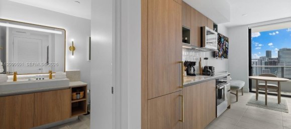 1 habitación propiedad comercial en venta en Miami, Miami-Dade, Florida, USA № 614902 5