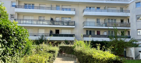 1 bedroom Apartment in Massy, France No. 179099 4