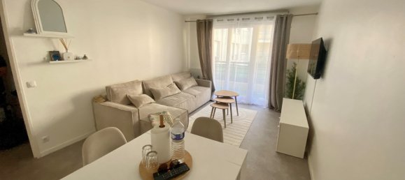 1 bedroom Apartment in Massy, France No. 179099 2