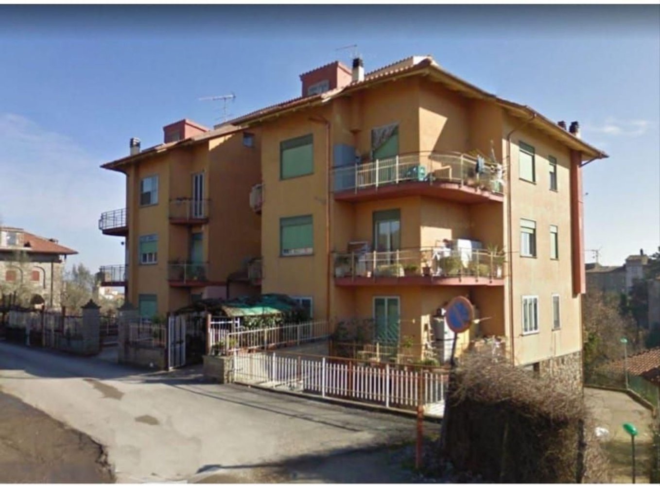 4 rooms Apartment in Vitorchiano, Italy No. 205013