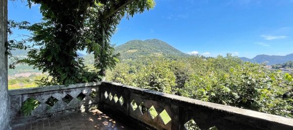 4 bedrooms House in Alta Valle Intelvi, Italy No. 116495 15