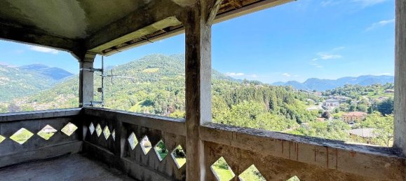 4 bedrooms House in Alta Valle Intelvi, Italy No. 116495 27