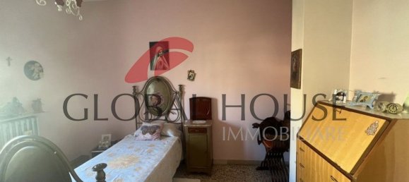 Casa de 6 habitaciónes en Montorio al Vomano, Italy No. 28313 11