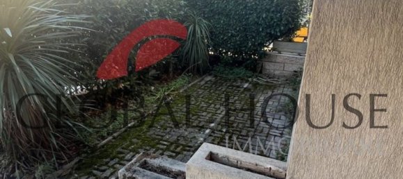 Casa de 6 habitaciónes en Montorio al Vomano, Italy No. 28313 5