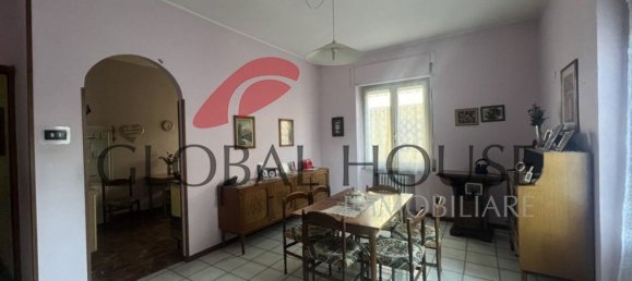 Casa de 6 habitaciónes en Montorio al Vomano, Italy No. 28313 13