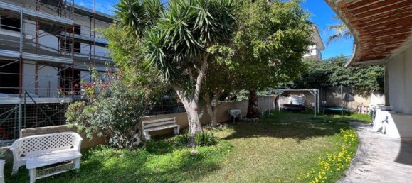 5 bedrooms Villa in Avola, Italy No. 135023 2