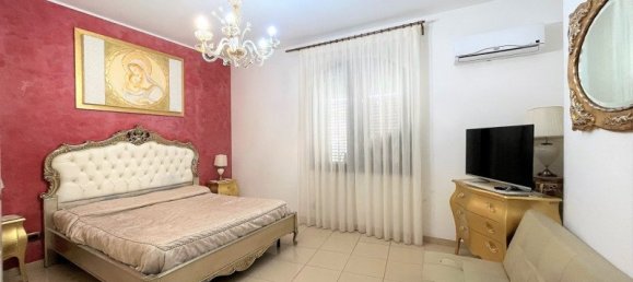 5 bedrooms Villa in Avola, Italy No. 135023 13