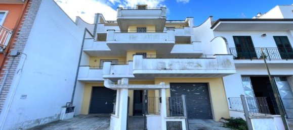 5غرفة شقة في Campi Salentina, Italy رقم 122604 2