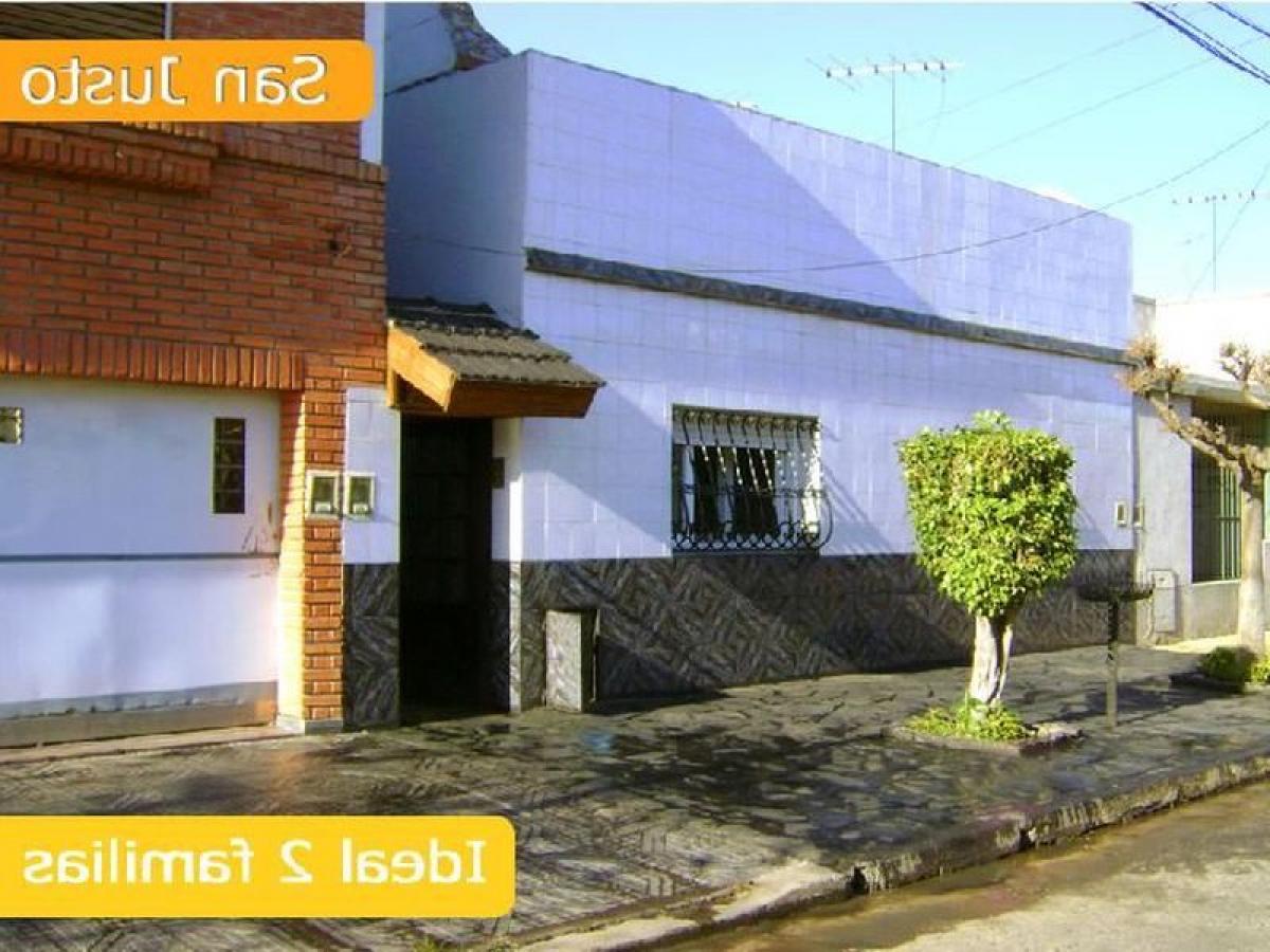 3 bedrooms House in Bermudez, Argentina No. 61334