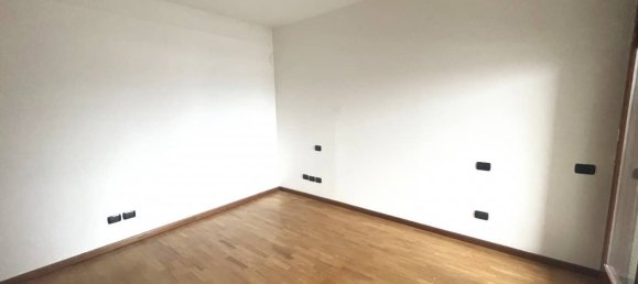 1 chambre Appartement à Milan, Italy No. 241363 10