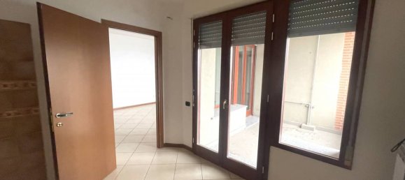 1 chambre Appartement à Milan, Italy No. 241363 4