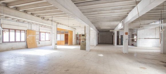 Garage à Ciutadella De Menorca, Spain 666m² No. 5044 9