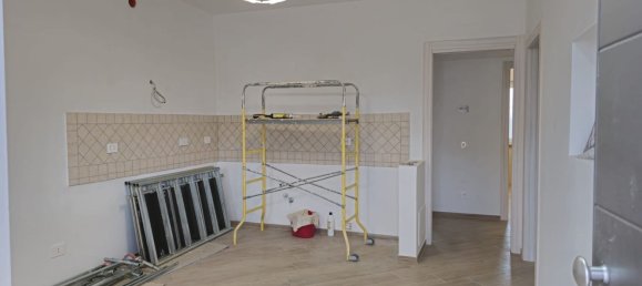 3-salle Maison à Frascati, Italy No. 181570 12