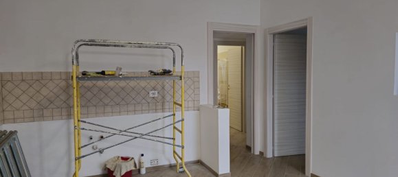 3-salle Maison à Frascati, Italy No. 181570 13