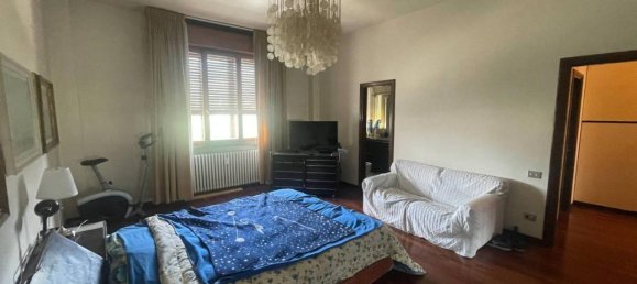 6 rooms Penthouse in Prato, Italy No. 173680 20