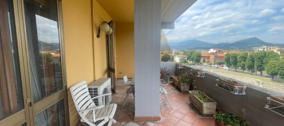 6 rooms Penthouse in Prato, Italy No. 173680 9