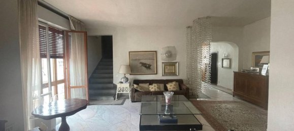 6 rooms Penthouse in Prato, Italy No. 173680 29