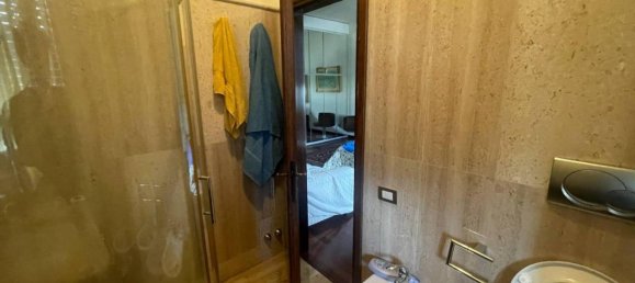 6 rooms Penthouse in Prato, Italy No. 173680 21