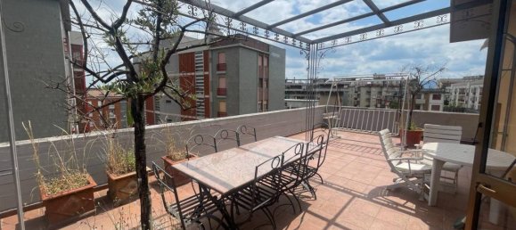 6 rooms Penthouse in Prato, Italy No. 173680 5