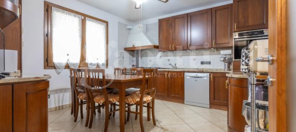 6 rooms Villa in Pordenone, Italy No. 14625 15