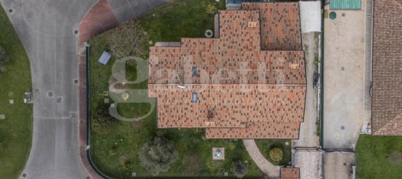 6 rooms Villa in Pordenone, Italy No. 14625 3