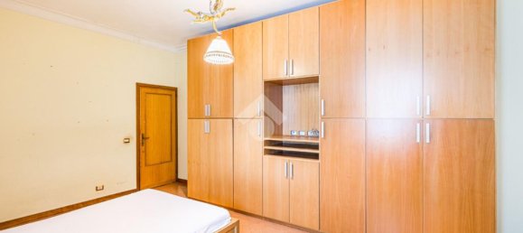 2 Schlafzimmer Wohnung in Rome, Italy, Nr. 324708 13