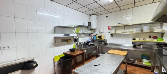 159m² propriété commerciale à vendre à Torrevieja, Alicante, Valencian Community, Spain № 369849 4