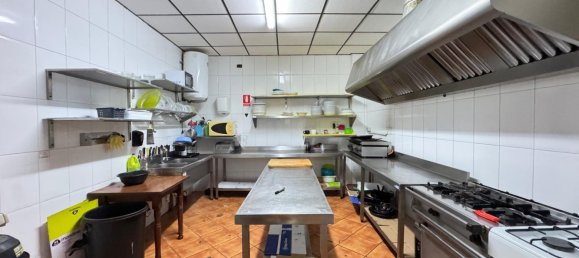 159m² propriété commerciale à vendre à Torrevieja, Alicante, Valencian Community, Spain № 369849 3