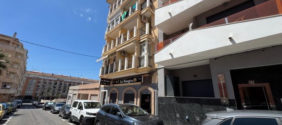 159m² propriété commerciale à vendre à Torrevieja, Alicante, Valencian Community, Spain № 369849 7