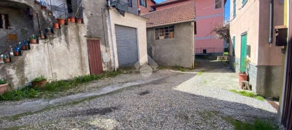 5 rooms Apartment in Montoggio, Italy No. 151779 4