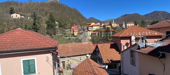 5 rooms Apartment in Montoggio, Italy No. 151779 18