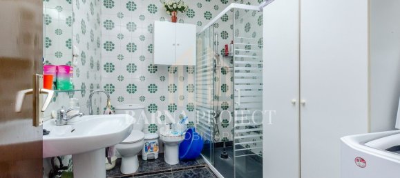 4 bedrooms House in L'Hospitalet de Llobregat, Spain No. 170926 18