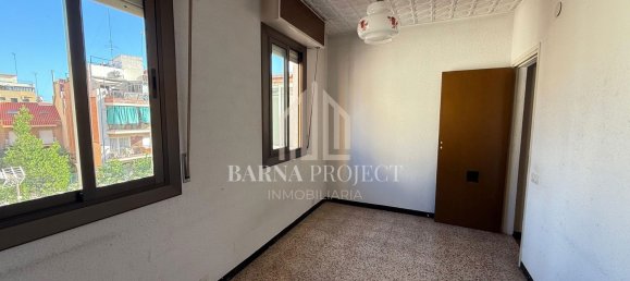 4 bedrooms House in L'Hospitalet de Llobregat, Spain No. 170926 21