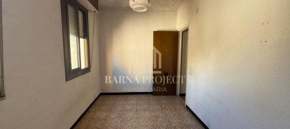 4 bedrooms House in L'Hospitalet de Llobregat, Spain No. 170926 33