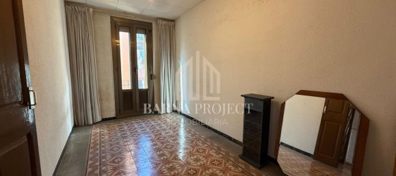 4 bedrooms House in L'Hospitalet de Llobregat, Spain No. 170926 13