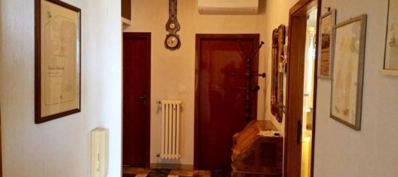 3 rooms Apartment in Fermo, Italy No. 137997 6