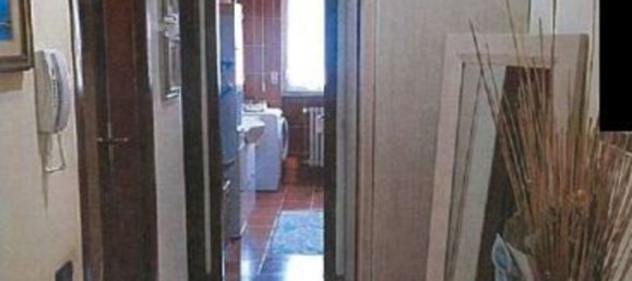 3 rooms Apartment in Lonate Pozzolo, Italy No. 198966 8