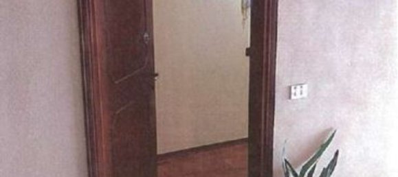 3 rooms Apartment in Lonate Pozzolo, Italy No. 198966 18