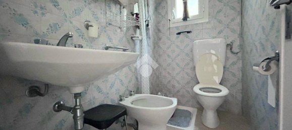 2 bedrooms Apartment in Comacchio, Italy No. 284512 9