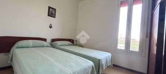 2 bedrooms Apartment in Comacchio, Italy No. 284512 2