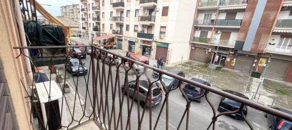 2 bedrooms Apartment in Palermo, Italy No. 77105 23