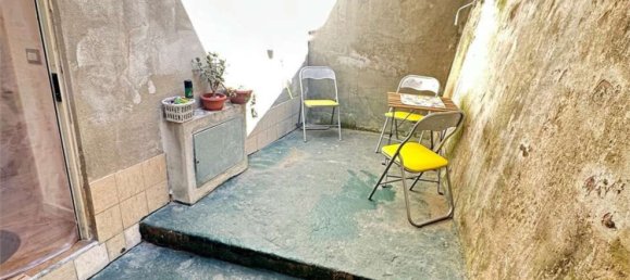 Studio in Cagliari, Italy No. 306326 11