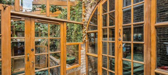 3 bedrooms House in London, United Kingdom No. 5346 9